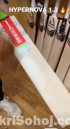 Cricket bat