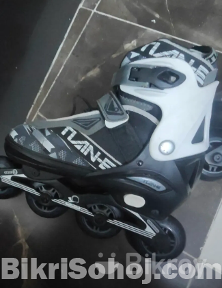 Skating shoes