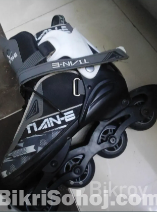 Skating shoes