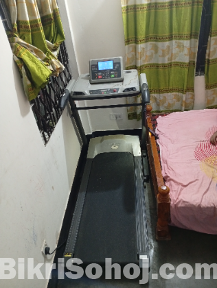 ট্রেডমিল বিক্রি হবে