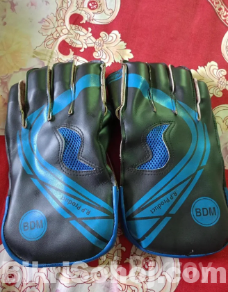 Keeping gloves