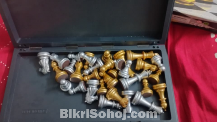 Magnetic Chess Board