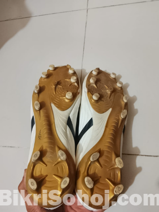 Phantom football boots