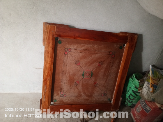 কেরাম বোর্ড