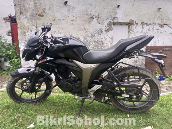 Suzuki Gixxer monotone