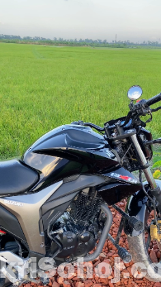Suzuki Gixxer monotone