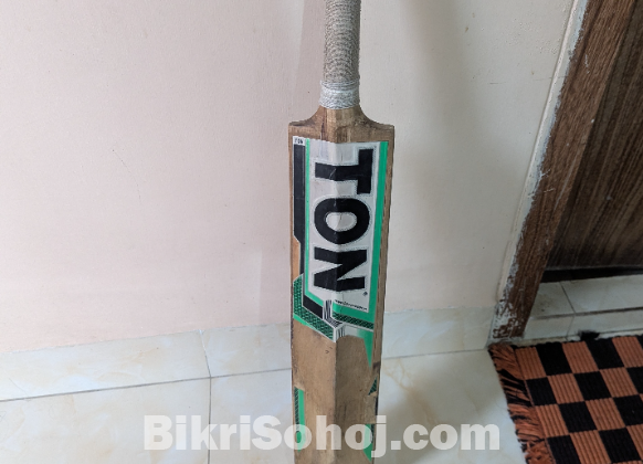 Cricket Bat