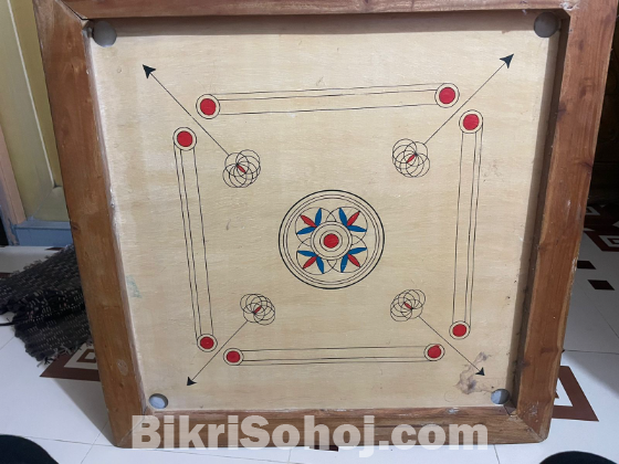 Caroom board