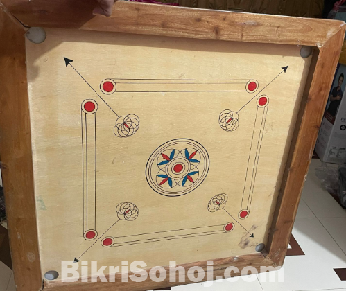 Caroom board