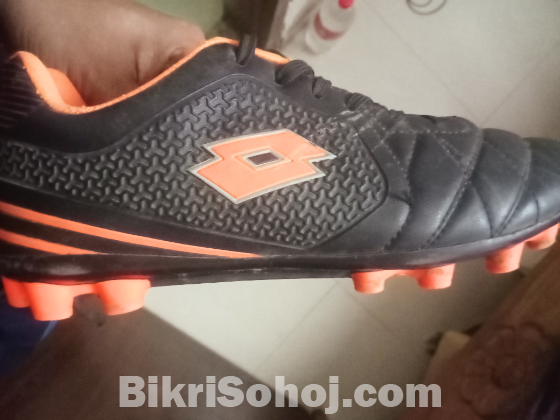 ফুটবল বুট