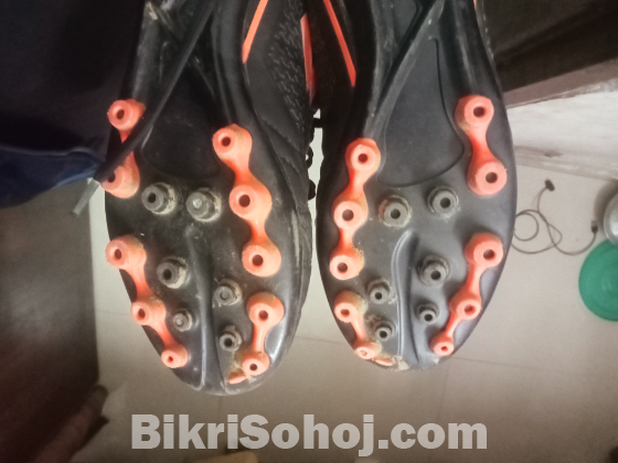 ফুটবল বুট