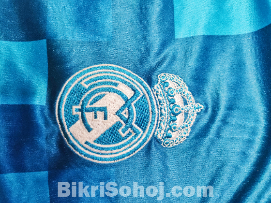 Retro Real Madrid 2018 Kit Blue Jersey And Black Shorts