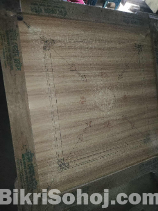 ক্যারাম বোর্ড