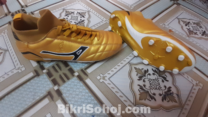 ​⚽ ফুটবল ফুল কিট:গোল্ডেন বুট+কমপ্রেশন মোজা+শিন গার্ড