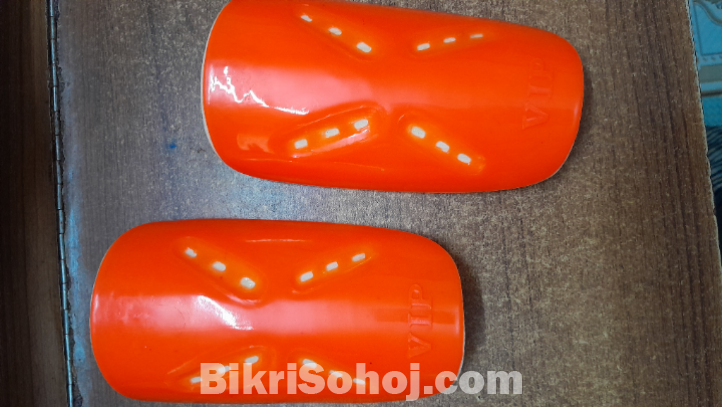 ​⚽ ফুটবল ফুল কিট:গোল্ডেন বুট+কমপ্রেশন মোজা+শিন গার্ড