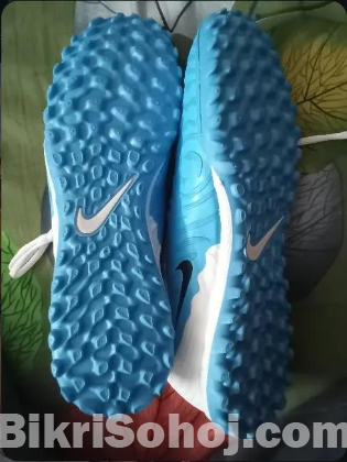 Nike Phantom Gx Pro Tf Football Shoes. Blue and White.