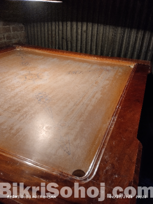 ক্যারাম বোর্ড