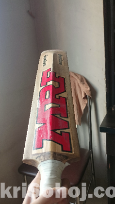 MRF CRICKET BAT