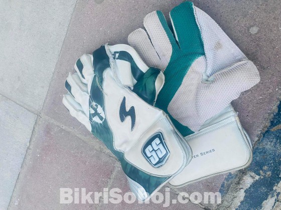 Wk gloves professional