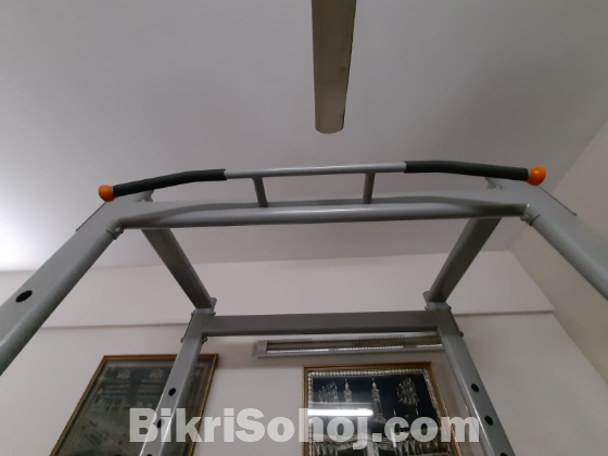 Powerrack with pull-up bar gym equipment