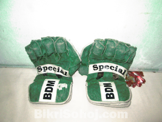Keeper Gloves