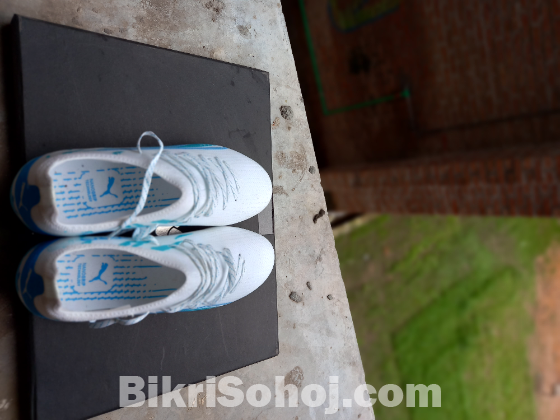 Football boot