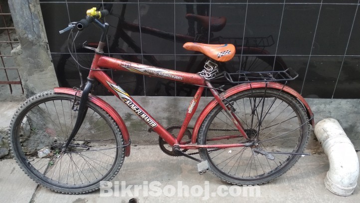 Kom dam e valo cycle