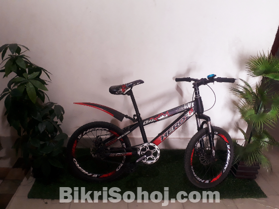Cycle.  Hero biy cycle for teens