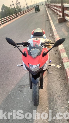 Suzuki sixxer sf