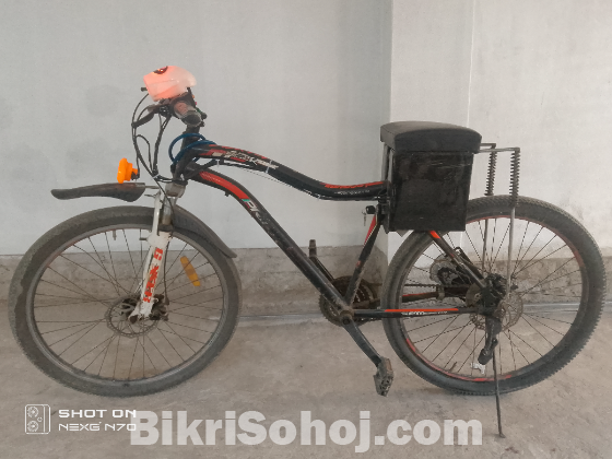 ইলেক্ট্রিক ব্যাটারি চালিত সাইকেলে বিক্রি হবে