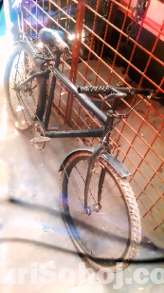 সাইকেলটি বিক্রি হবে আর্জেন্ট