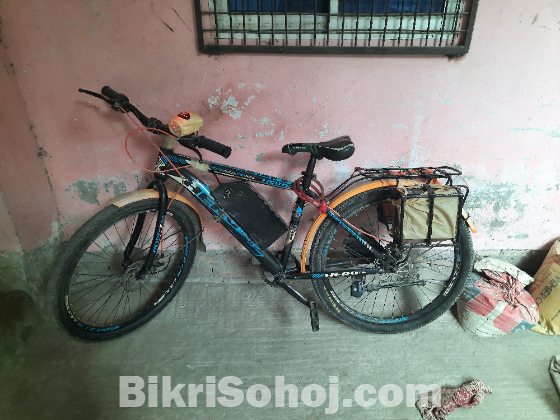 চার্জিং সাইকেল ফুল চার্জ দিয়ে ৬০ কিলোমিটার যাওয়া যায়