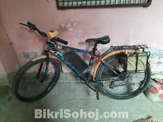 চার্জিং সাইকেল ফুল চার্জ দিয়ে ৬০ কিলোমিটার যাওয়া যায়