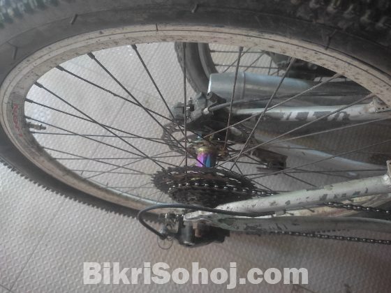 Stunt cycle dart mode