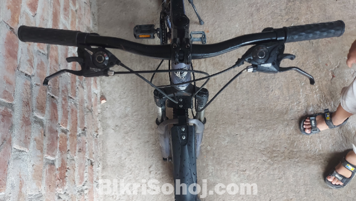 এটি ফনিক্স কোম্পানির গিয়ার সাইকেল সাইজ ২৬ ইঞ্চি