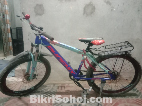 একটি Phoenix Cycle বিক্রি হবে।নন গিয়ার।সাইজ-২৬।