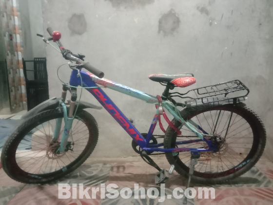 একটি Phoenix Cycle বিক্রি হবে।নন গিয়ার।সাইজ-২৬।
