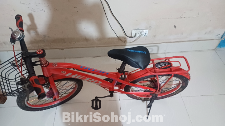 Teens hero cycle Fresh