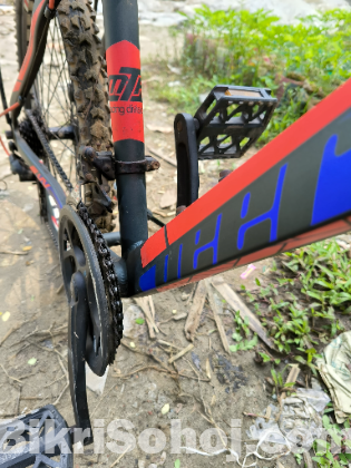 24 size aluminium cycle. almost new