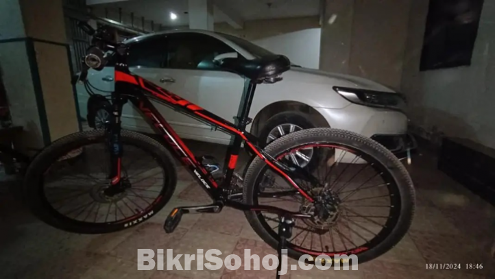 Veloce legacy red and black