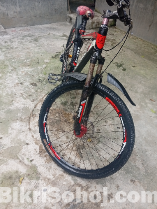 ইয়ুজ করা বাইসাইকেল।