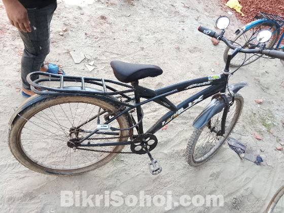 বাইসাইকেল বিক্রি হবে