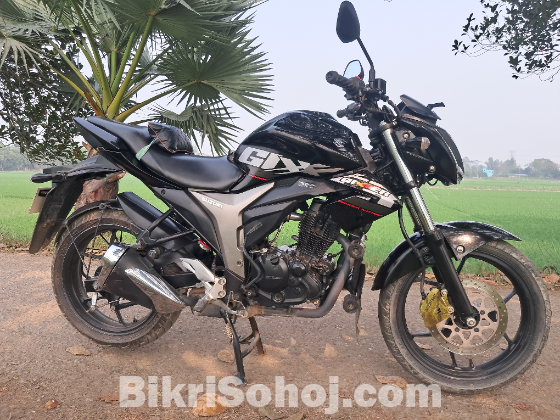 Suzuki Gixxer 155 cc