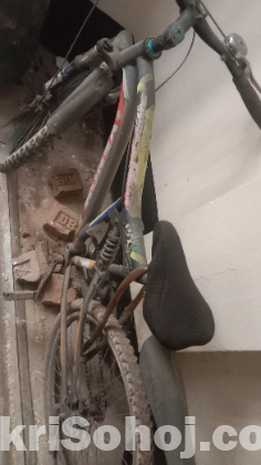 সাইকেল বিক্রি হবে।