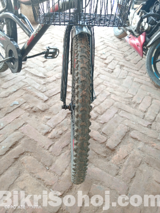প্রিন্স ডিফেন্স প্লাস ব্যবহার করা বাইসাইকেল ২৬ ইঞ্চি।