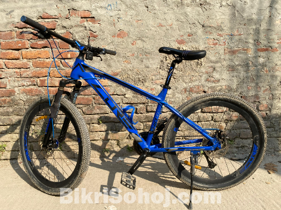 Core Nio 300 – Special Blue Edition