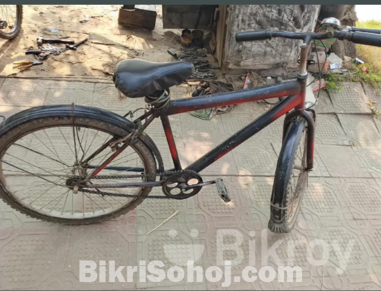 কালো কালার বাইসাইকেল