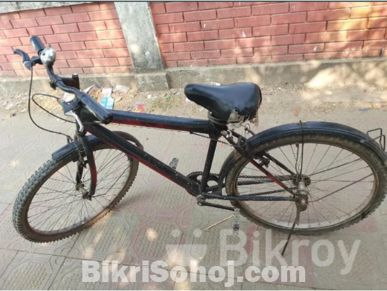 কালো কালার বাইসাইকেল
