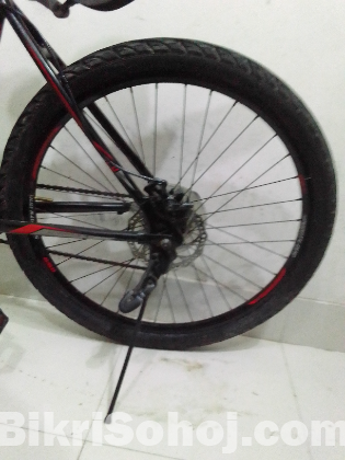 আড়াই মাস ইউজ Veloce seventy one সাইকেল টি বিক্রি হবে