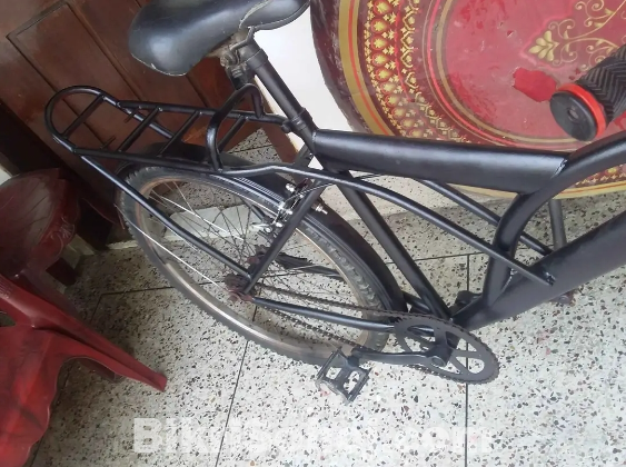 একদম ফ্রেশ এবং নতুনের মত সাইকেল বিক্রি হবে